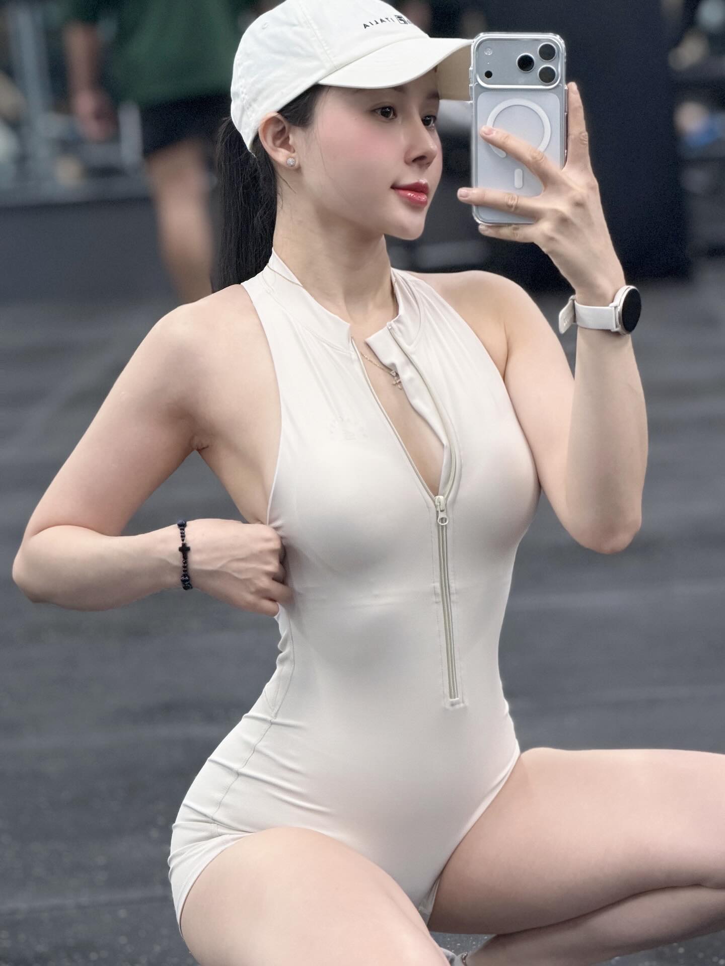 Casual Outdoor Aesthetic Look